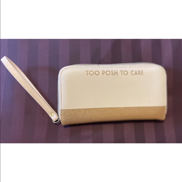 Handbags - Wallet with saying ‘TOO POSH TO CARE’